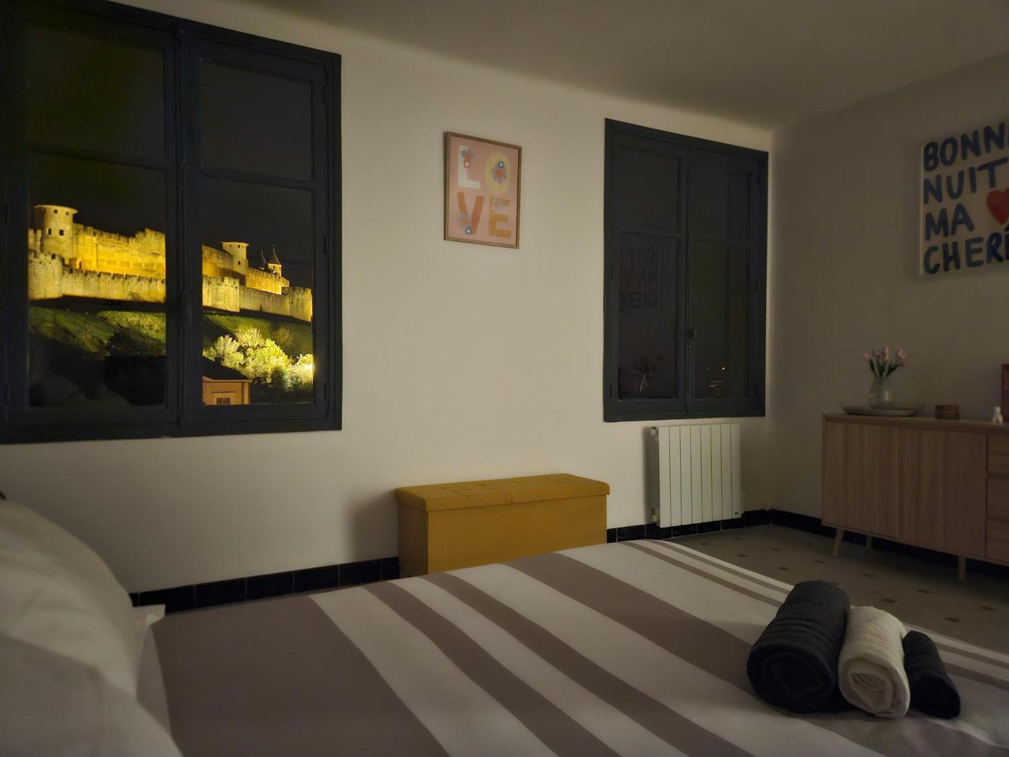 Vue Cite Medievale Castel View Carcassonne Ngoại thất bức ảnh